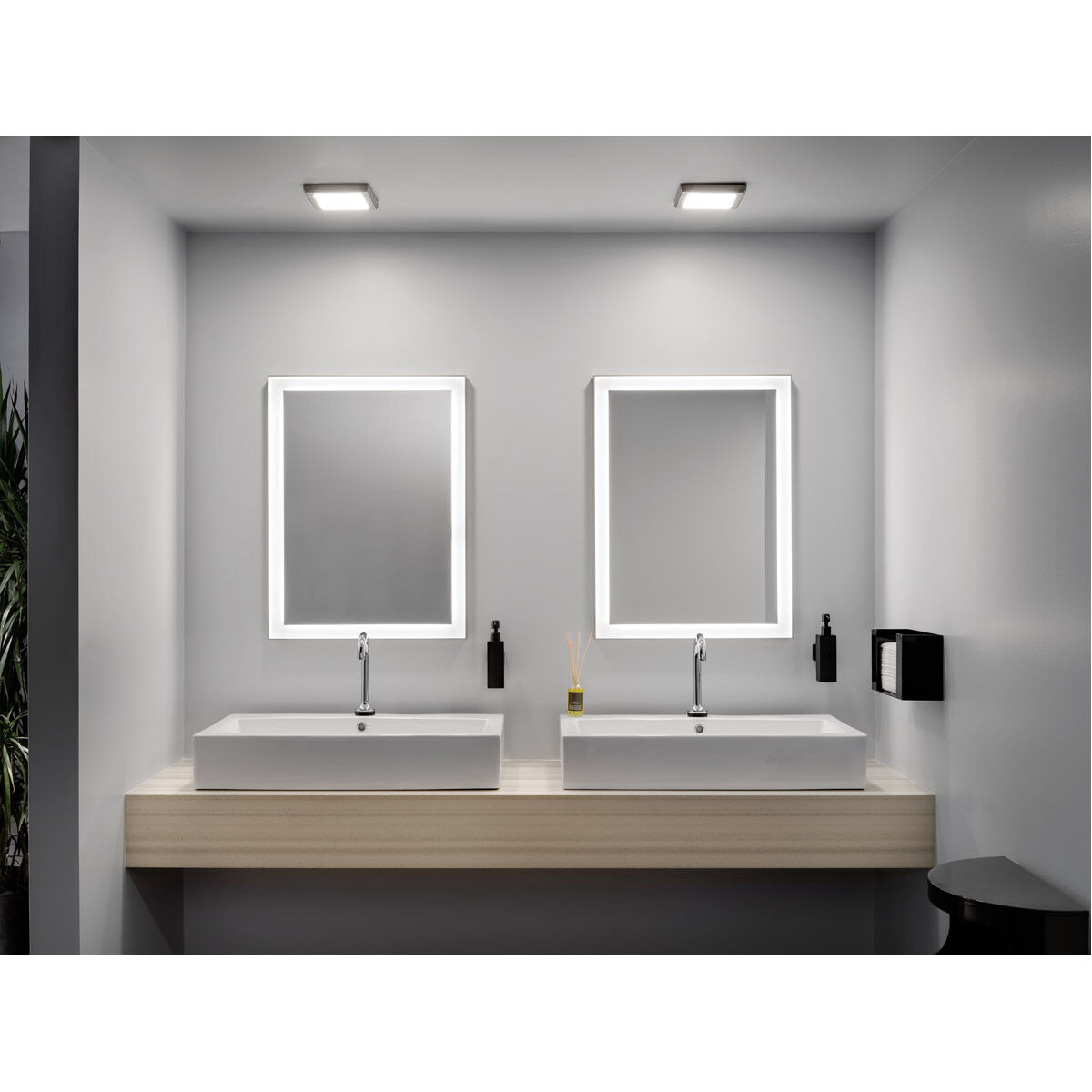 Ryame 32 X 24 inch Matte Silver Wall Mirror